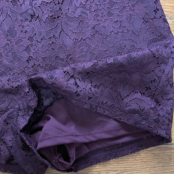 Garage burgundy lace sleeveless romper medium - Picture 6 of 9